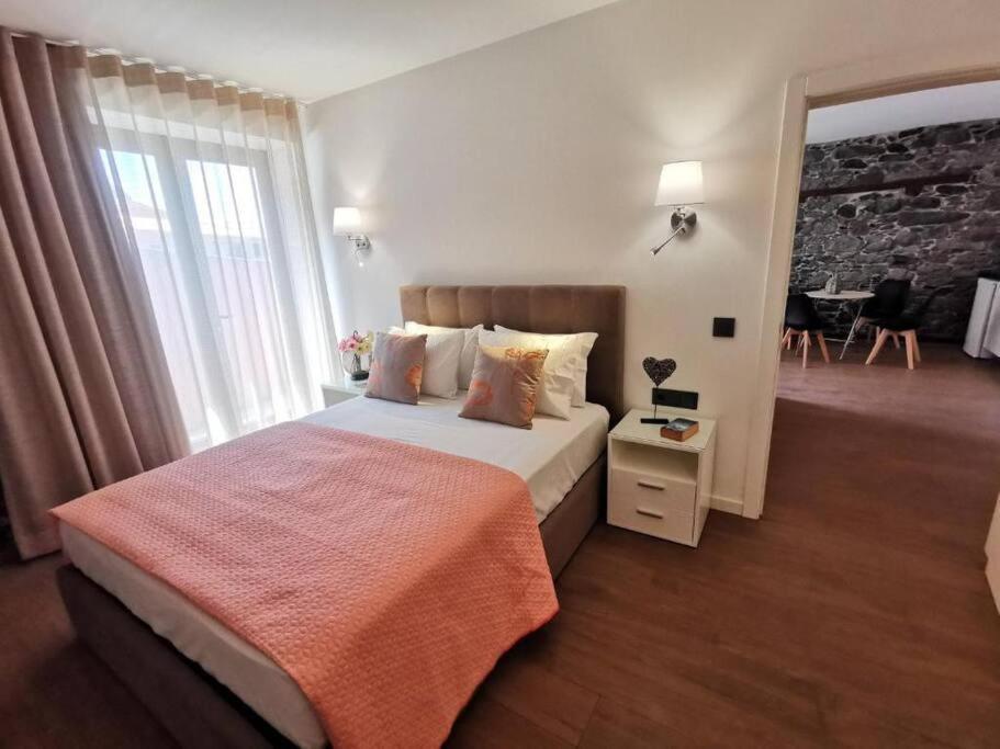 Chale Esmeralda - Charming Studios In Calheta Beach Buitenkant foto