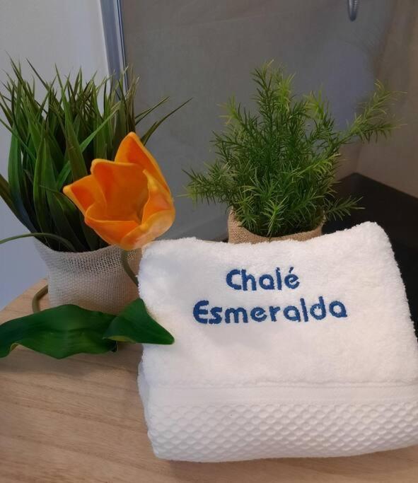 Chale Esmeralda - Charming Studios In Calheta Beach Buitenkant foto